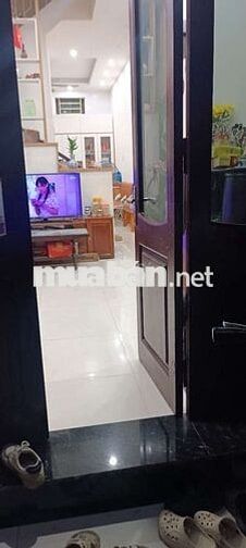 Cho hộ gia đình thuê nhà nguyên căn