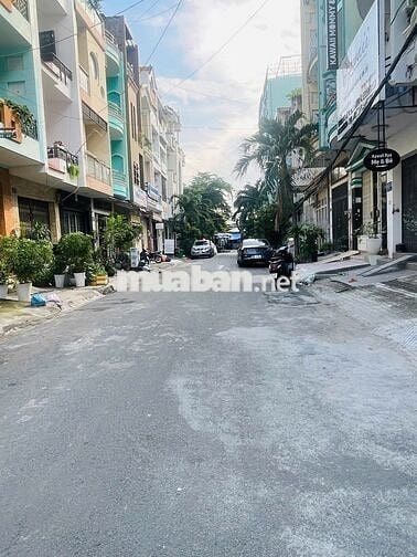 Chính Chủ cho thuê nhà mới 135/17B Nguyễn Hữu Cảnh, P22, Bình Thạnh