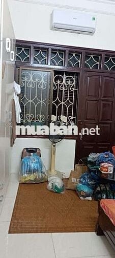 Cho hộ gia đình thuê nhà nguyên căn