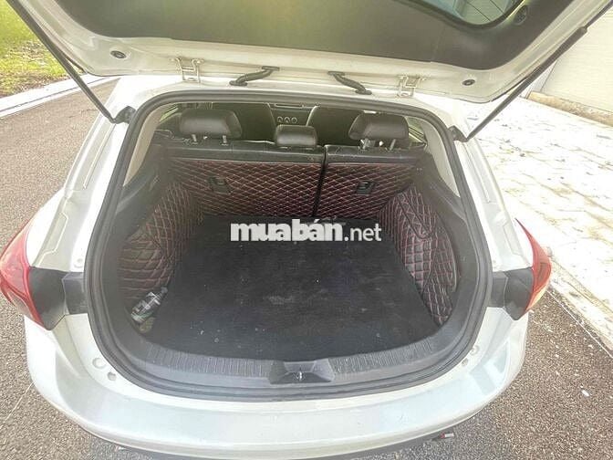 Mazda 3 2017 1.5 AT Sedan - 80000 km