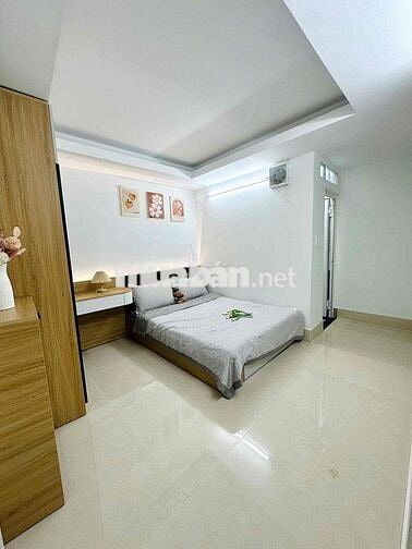 Căn hộ mới 100% 1PN 1PK tách bếp nội thất cao cấp