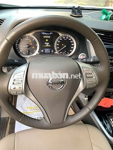 Nissan Navara 2018 VL 2.5 AT 4WD - 39000 km