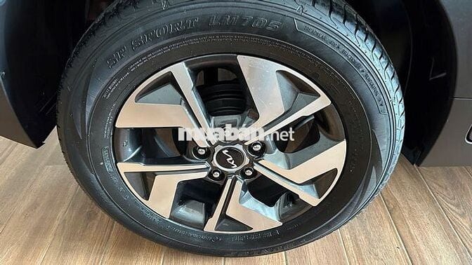 Kia Sonet 2023 Luxury 1.5 AT - 16000 km bảo hành