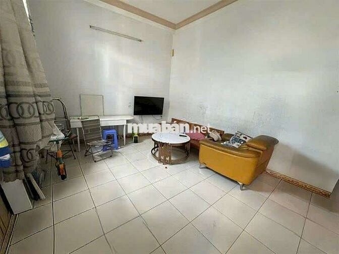 Gấp gấp cô hương nhờ bán nhà để xử lý công việc gia đình