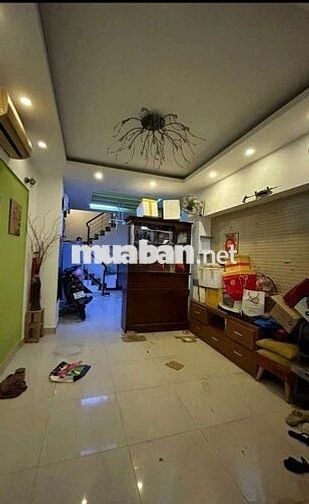 Cho thuê nhà nguyên căn.Đường Cách Mạng Tháng Tám.Phường 13.Quận 10.