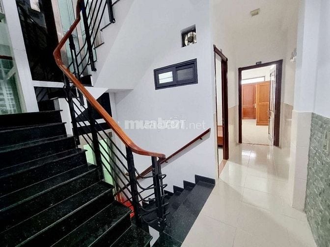 Chính chủ cho thuê phòng trọ tại Quận 10 - gần sân Phú Thọ, Bách Khoa