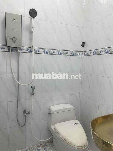 Nhà giá rẻ quận Bình Tân gần chợ siêu thị