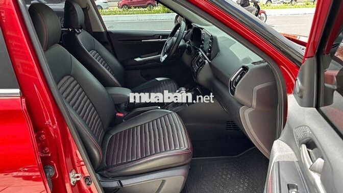 Kia Sonet 2023 Luxury 1.5 AT - 16000 km bảo hành