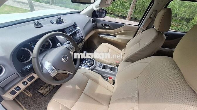 Nissan Navara 2018 VL 2.5 AT 4WD - 39000 km