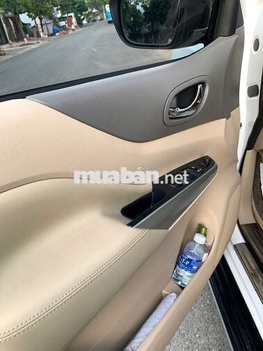 Nissan Navara 2018 VL 2.5 AT 4WD - 39000 km