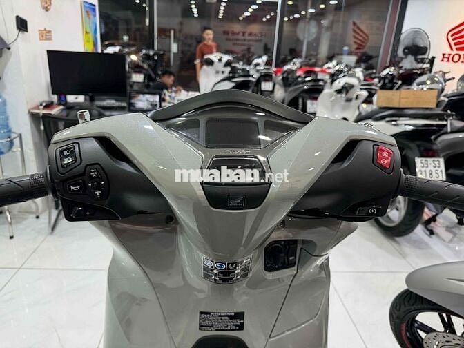 Siêu cọp Sh350 đky 2024 chuẩn 2200 km bsTp