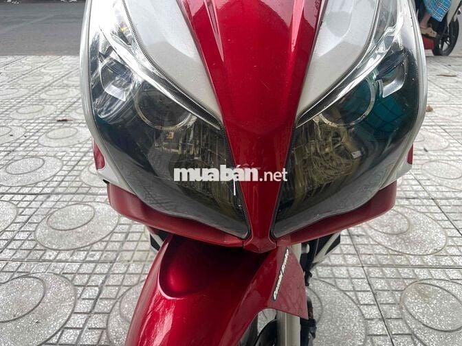 cần bán ab 125/2013 xe rất đẹp nhà sử dụng kĩ !