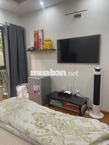 Nhà đẹp Lạc Long Quân - Tây Hồ, DT 32m2, 5 tầng, 3P. ngủ (11 tỷ) Nhà đẹp Lạc Long Quân - Tây Hồ, DT 32m2, 5 tầng, 3P. ngủ (11 tỷ)