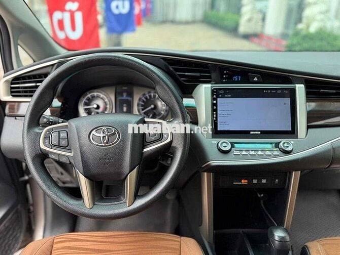 Toyota Innova 2019 2.0G - 107994 km