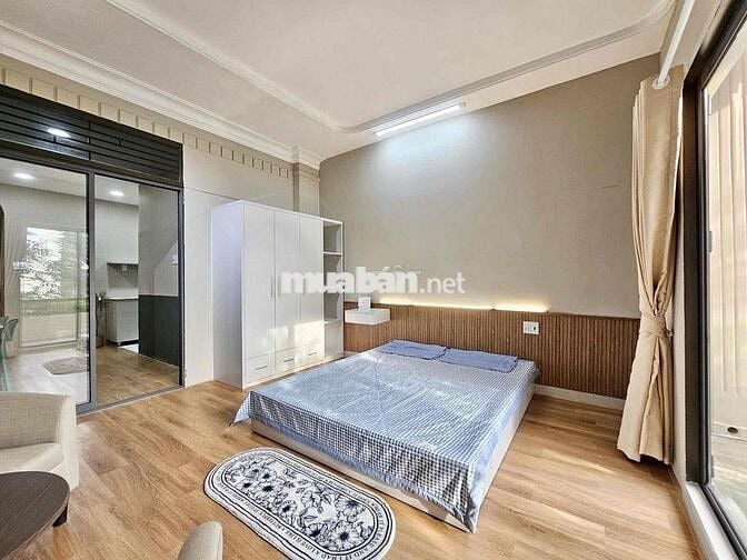 CĂN HỘ TÁCH BẾP BAN CÔNG LỚN QUẬN 4,  KHÁNH HỘI, GẦN HOÀNG DIỆU, Q1