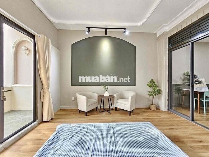 CĂN HỘ TÁCH BẾP BAN CÔNG LỚN QUẬN 4,  KHÁNH HỘI, GẦN HOÀNG DIỆU, Q1