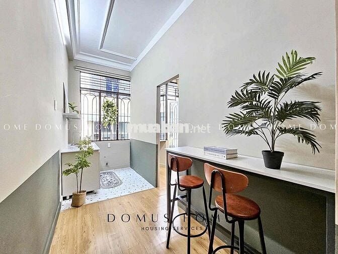 CĂN HỘ TÁCH BẾP BAN CÔNG LỚN QUẬN 4,  KHÁNH HỘI, GẦN HOÀNG DIỆU, Q1