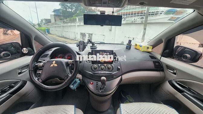 Bán xe Grandis gia đình sử dụng, chủ yếu nữ lái