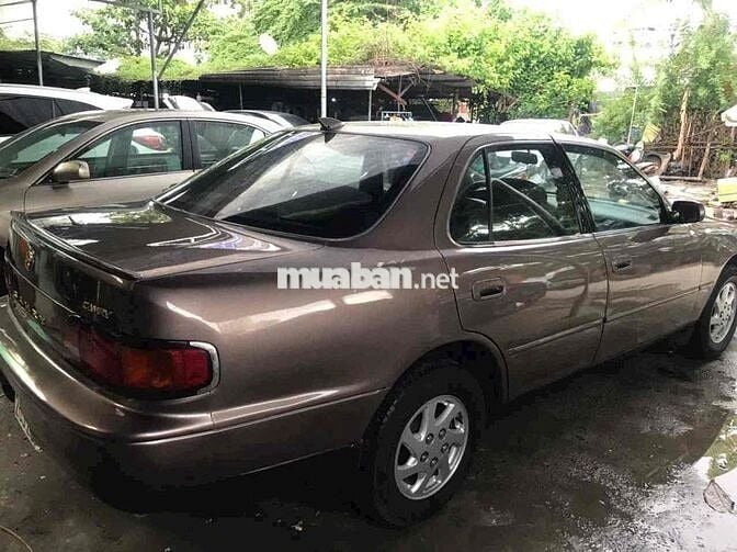 Toyota Camry 1995 - 10000 km