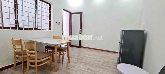 Cho thuê căn 1PN Tách bếp bancol_ Rộng 50m2 mặt tiền Lê Hồng Phong Q10