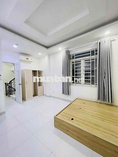 CHO THUÊ MỚI ĐẸP , PHÚ NHUẬN , SÁT QUẬN 1 , 4 tầng , 4 phòng , 24tr/th