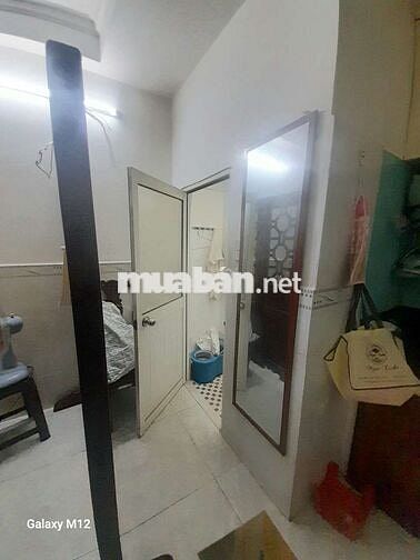 Chính chủ cho thuê nhà nguyên căn hẻm ô tô đường Hòa Bình, DT SD 216m2