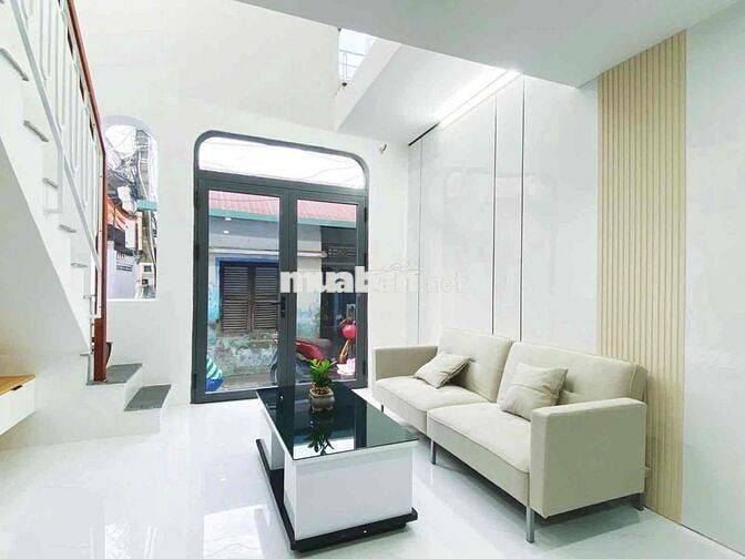 HẢI CHÂU, SÁT KIỆT Ô TÔ -  LÔ GÓC  2 MẶT THOÁNG. FULL NỘI THẤT CHỈ 3đ