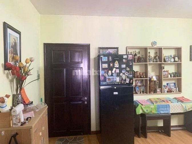 Chung cư Thống Nhất, Tân Phú căn góc 2p ngủ có nội thất giá 8tr