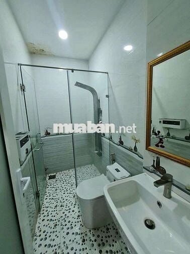 Cho thuê nhà Nguyên Căn Hẻm xe hơi Hoàng Hoa Thám 4PN 5WC