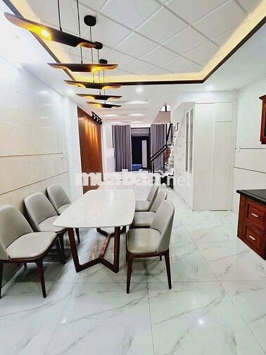 Cho thuê nhà Nguyên Căn Hẻm xe hơi Hoàng Hoa Thám 4PN 5WC