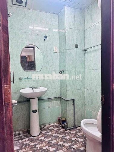 Phòng trọ 4 triệu - Trần Văn Đang - Quận 3