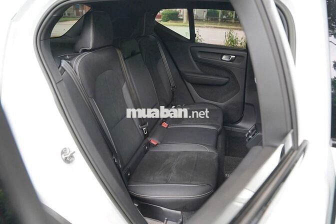 🔺VVOLVO XC40 ULTIMATE B5 AWD MODEL 2024 BH HÃNG