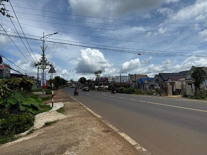 BÁN ĐẤT TẠI THỊ TRẤN DI LINH (LÂM ĐỒNG) - VỊ TRÍ ĐẸP , TIỀM NĂNG