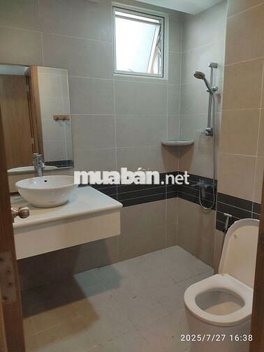 Cần bán gấp căn hộ chung cư Lucky Palace, Phường 2, Quận 6.