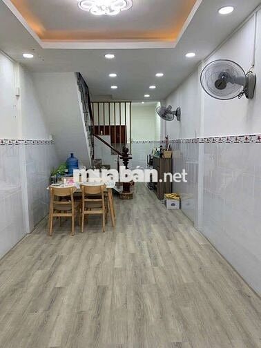 Cần cho thuê nhà nguyên căn 3m x 12m, Lạc Long Quân 1 trệt 1 lầu 2 pn.