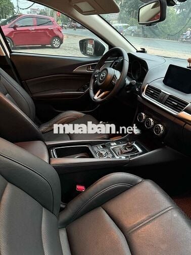 Mazda 3 2018 1.5 AT Sedan - 74000 km