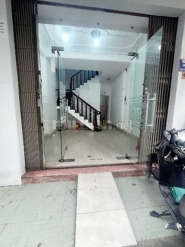 Cho thuê Mặt Tiền ngay Ga T3 - Nhất Chi Mai - 2 Lầu 3PN - Có HHMG