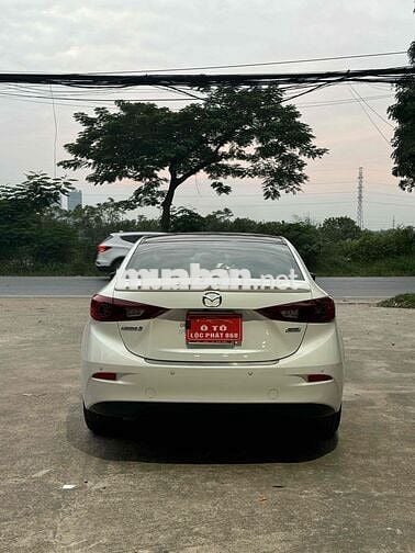 Mazda 3 2018 1.5 AT Sedan - 74000 km