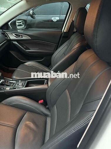 Mazda 3 2018 1.5 AT Sedan - 74000 km