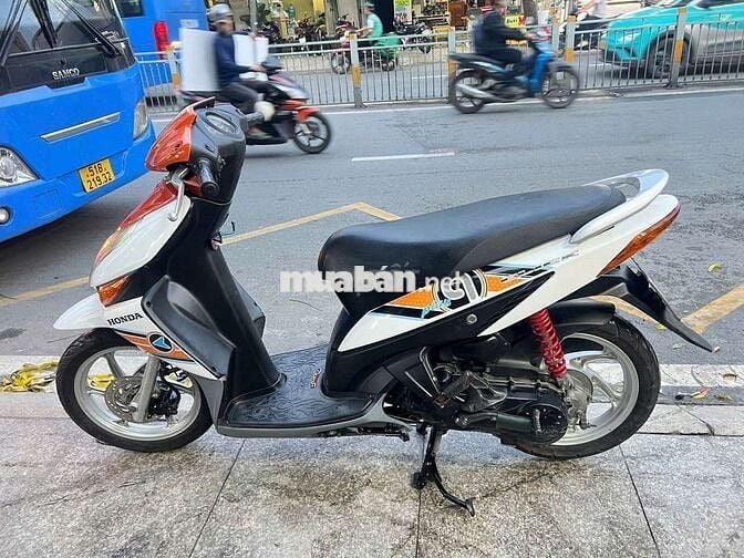 Honda click play 2012 mới 90% Bstp chính chủ