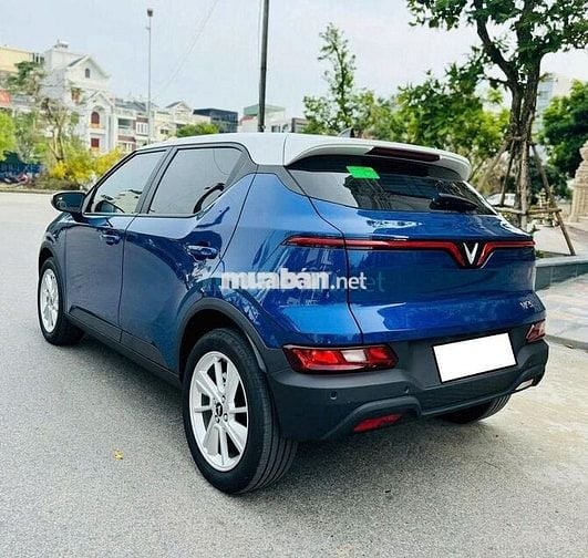 Vinfast VF5 plus 2024 màu xanh