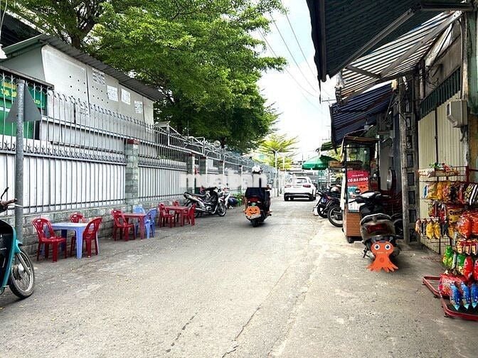 💥 Nhỉnh 3 Tỷ – Nhà 2 Tầng Linh Chiểu, Thủ Đức – Hẻm Ô Tô Vài Bước!