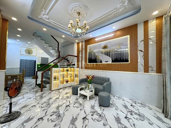 NHÀ MỚI Ở NGAY (4x15m) VUÔNG VỨC, TẶNG FULL NỘI THẤT - SỔ HỒNG HOÀN CÔ