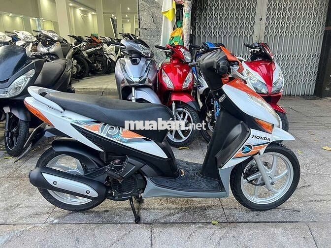 Honda click play 2012 mới 90% Bstp chính chủ