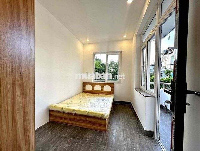 Chính Chủ Cho Thuê Căn Hộ 2 Phòng Ngủ .... Ngay Ngã Tư Phú Nhuận 🔥🔥🔥