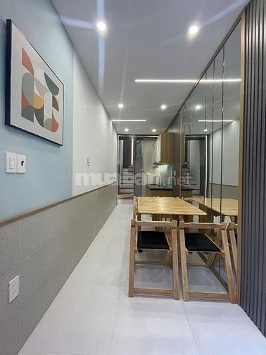 Nhà Tân bình giá rẻ , lạc long quân , ngang 2 dài 8 , 3 lầu , HC đủ