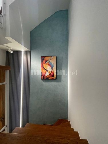 Nhà Tân bình giá rẻ , lạc long quân , ngang 2 dài 8 , 3 lầu , HC đủ