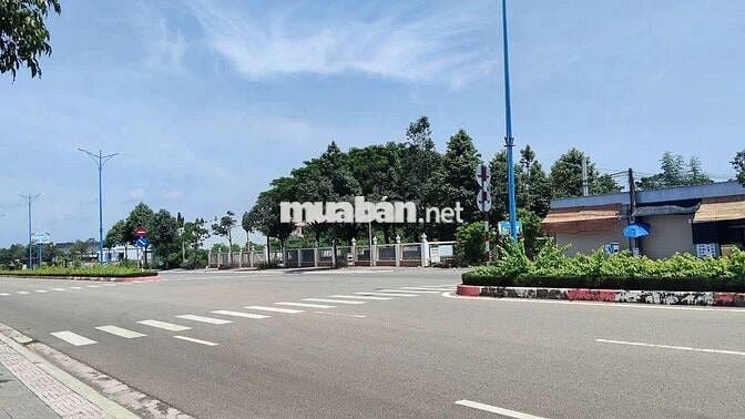 HÀNG VIP GIÁ NGỘP MẶT TIỀN ĐƯỜNG TỈNH LỘ 44A 828MV CÓ 210 THỔ Cư