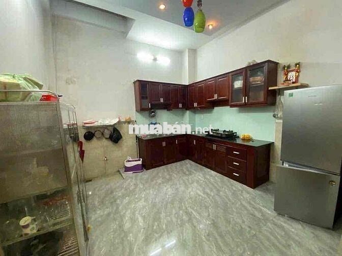 SAU LƯNG GIGAMALL NHÀ HƠN 5.Tỷ ĐƯỜNG 20,HBC,THỦ ĐỨC.DT: 4.5m x 14m.SHR