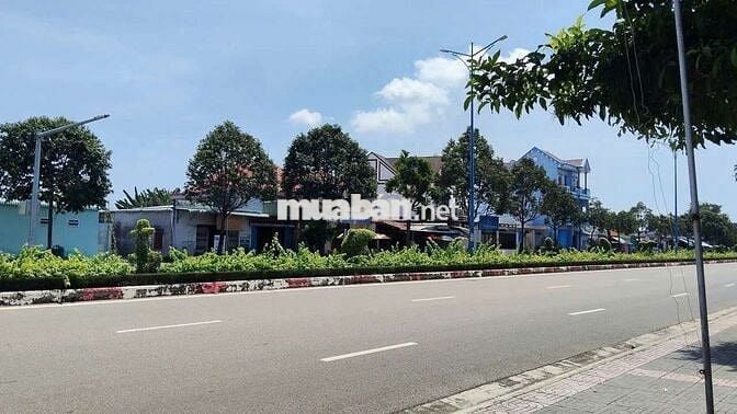 HÀNG VIP GIÁ NGỘP MẶT TIỀN ĐƯỜNG TỈNH LỘ 44A 828MV CÓ 210 THỔ Cư